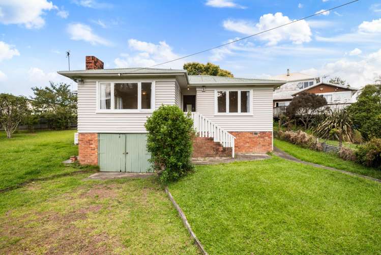 27 Reid Road New Lynn_13