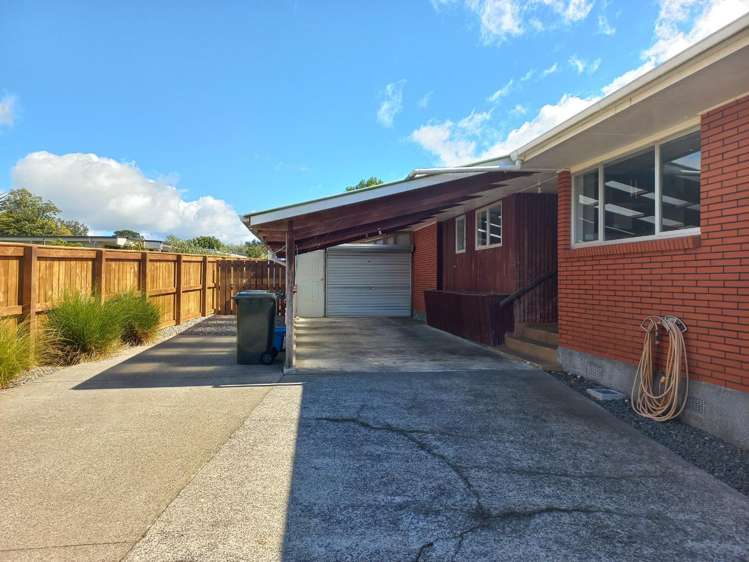 11 Fairbank Avenue Stratford_1