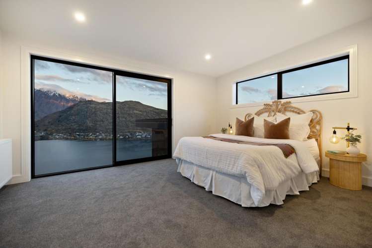 6 Florence Close Queenstown Hill_10