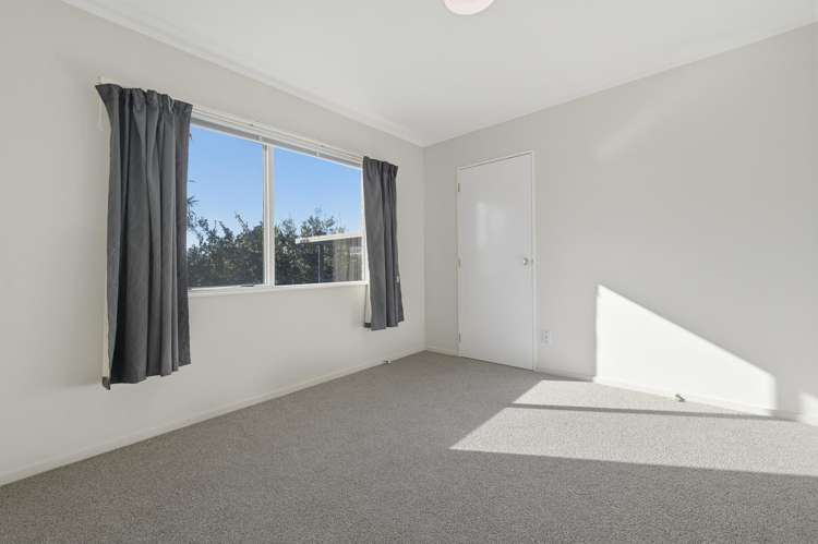 18B Alverstoke Road Parkvale_13