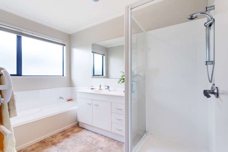 25 Mcewen Crescent Riverstone Terraces_10