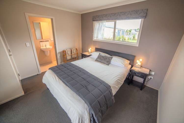 16 Motu-Au Close Manapouri_4