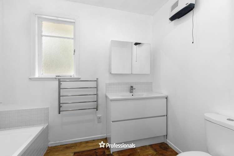 18 Titoki Road Raumati Beach_12