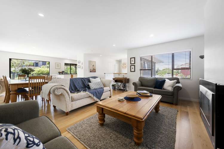 1/16 Channel View Road Campbells Bay_5