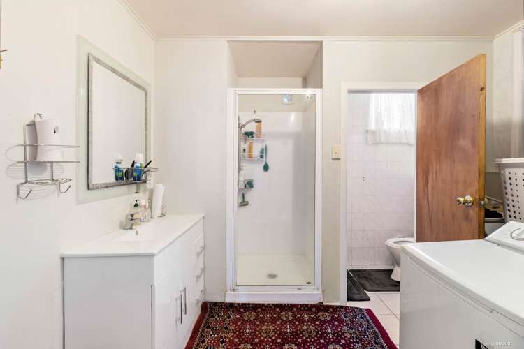 207a Hillsborough Road Hillsborough_11