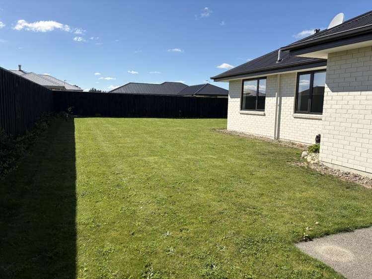 40 Eric Crozier Road 1429_11