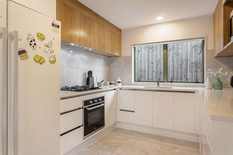 1/6 Beverly Place New Lynn_7