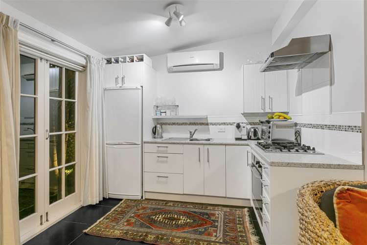 29 Seaview Avenue Northcote_19