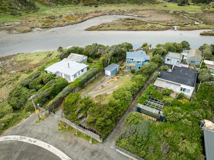 6 Estuary Street Makara_26
