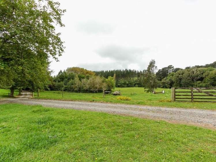 1059 Mountain Road Inglewood_35