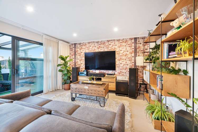 8 Gilbert Hall Way Swanson_8