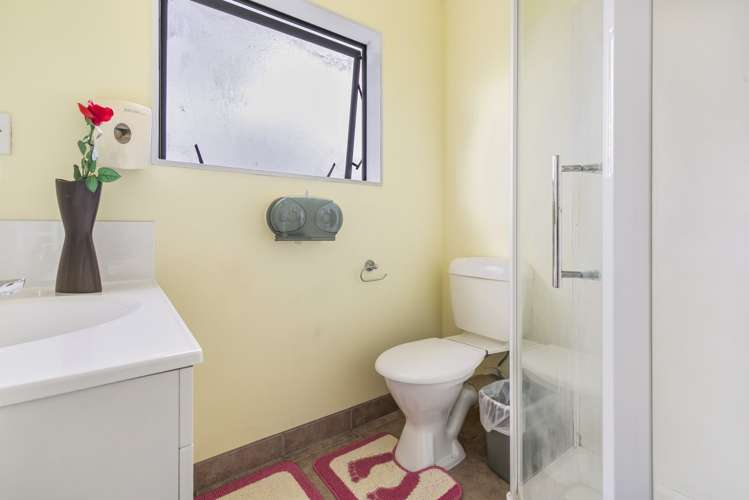 79 Naylors Drive Mangere_10