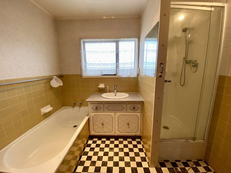 2/2 Northall Road New Lynn_8