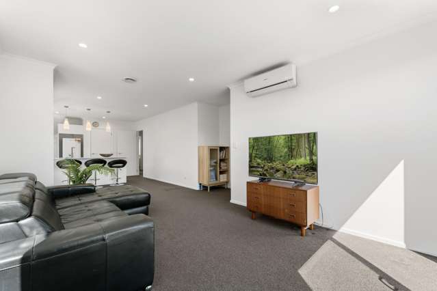 24 Foley Grove Pyes Pa_3