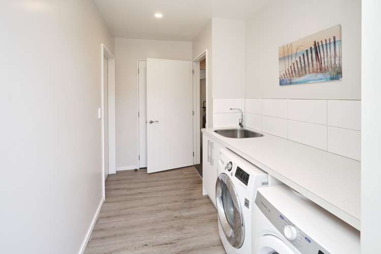 9 Sunline Avenue Lincoln_12