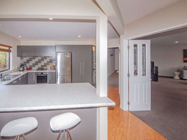 2 Furlong Crescent Churton Park_3