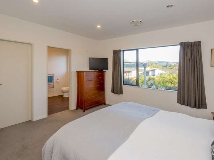 24 Tasman Close Aotea_14