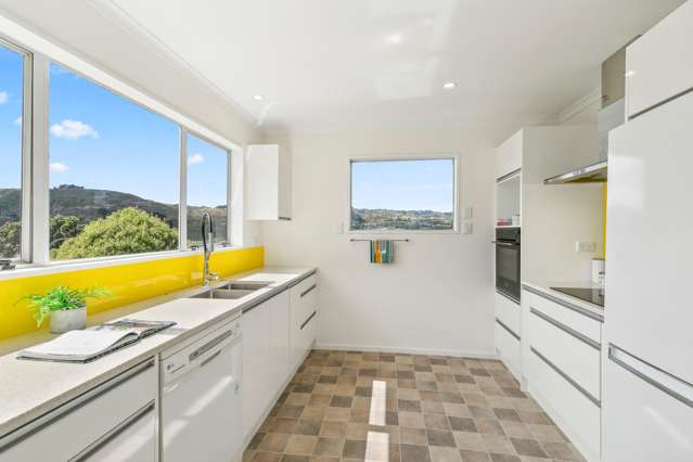 27 Turriff Crescent Tawa_2