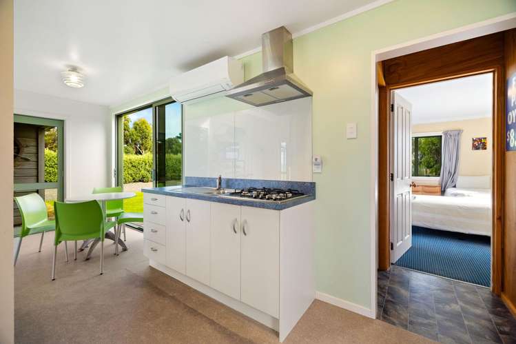 232 Colac Foreshore Road Colac Bay_10