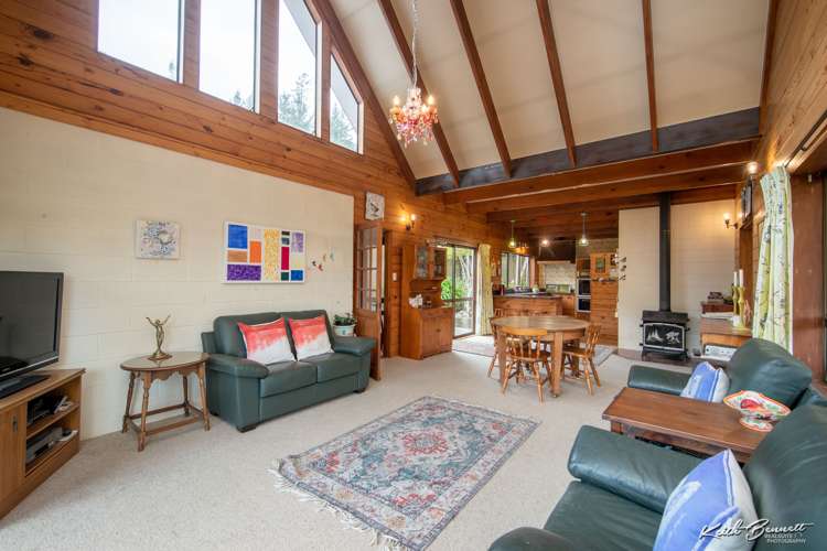 695 Whitemans Valley Road Whitemans Valley_7