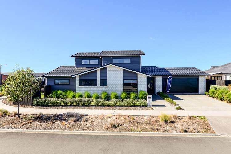38 Probert Crescent Chartwell_1