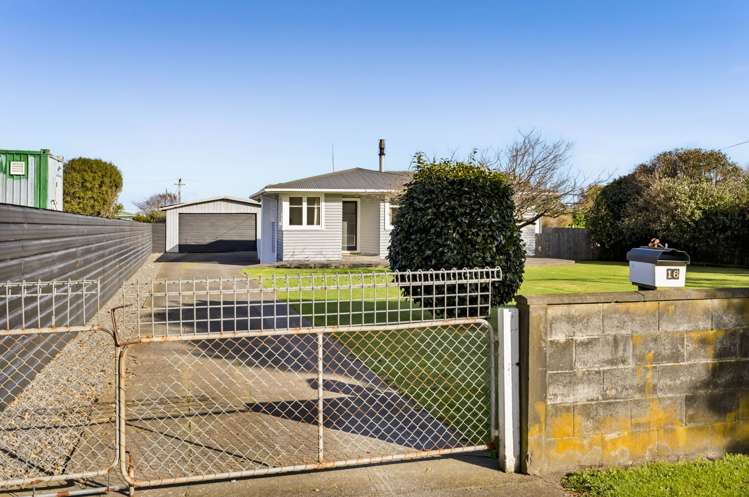 16 Riemenschneider Street Manaia_25