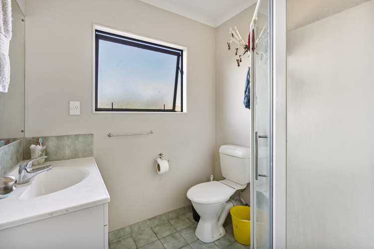 96 Naylors Drive Mangere_8