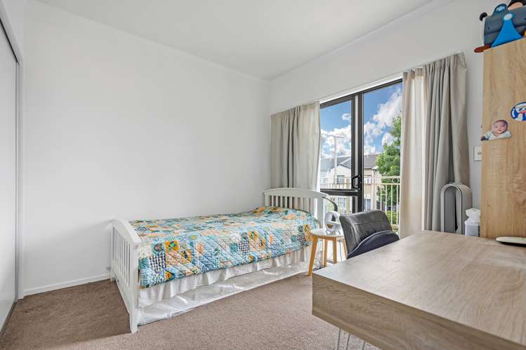 29 Triumph Road Flat Bush_17