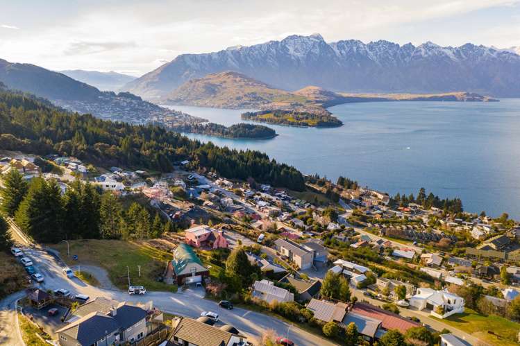 57 Greenstone Place Fernhill/Sunshine Bay_9