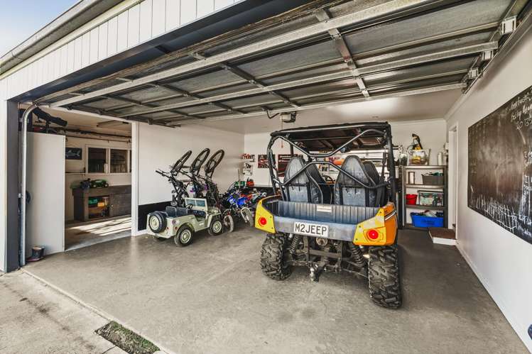 247 Whirinaki Road Bay View_26