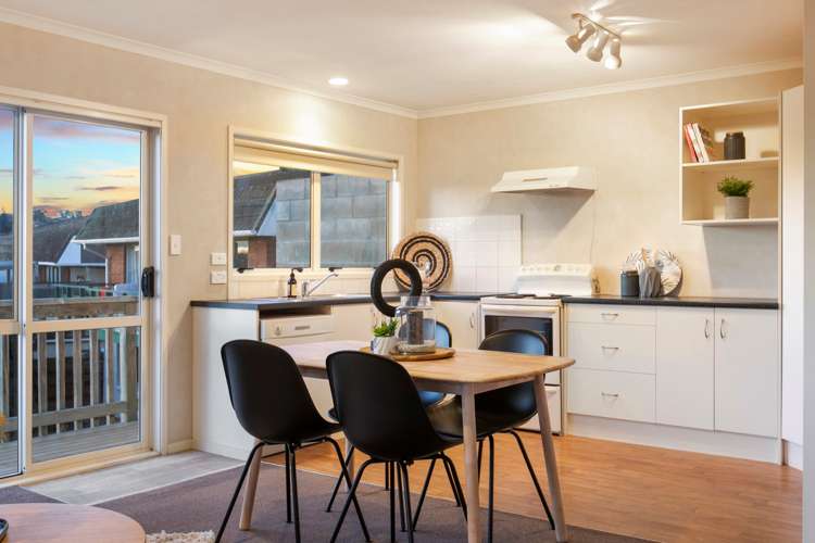 1 Jonathon Street Brookfield_3