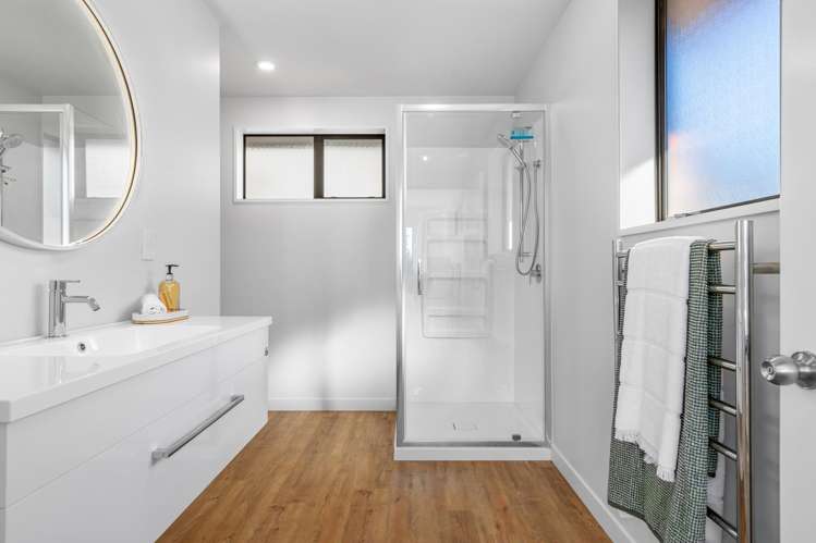 2 De Courcy Place Avondale_11