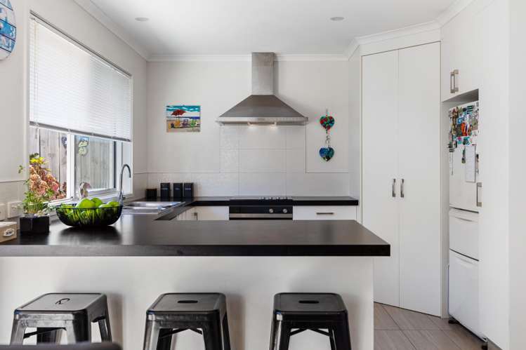 24 Leet Crescent Papamoa_10