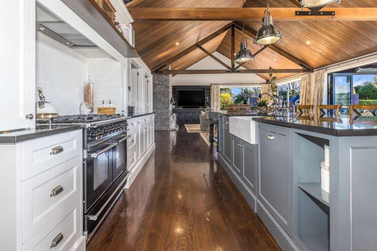 2 Otaihanga Road Paraparaumu Beach_8