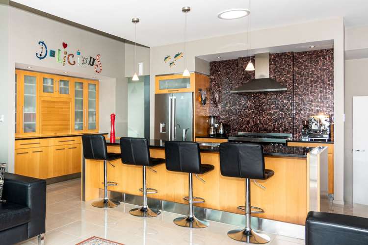 26 Courtneys West Harbour_11