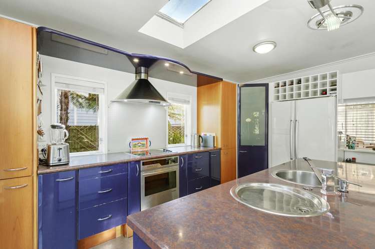24 Bracken Street Petone_3