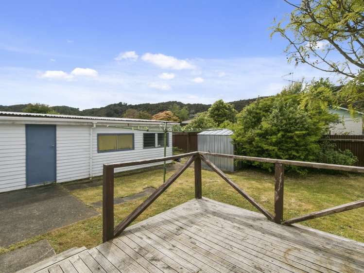44 Momona Street Wainuiomata_12