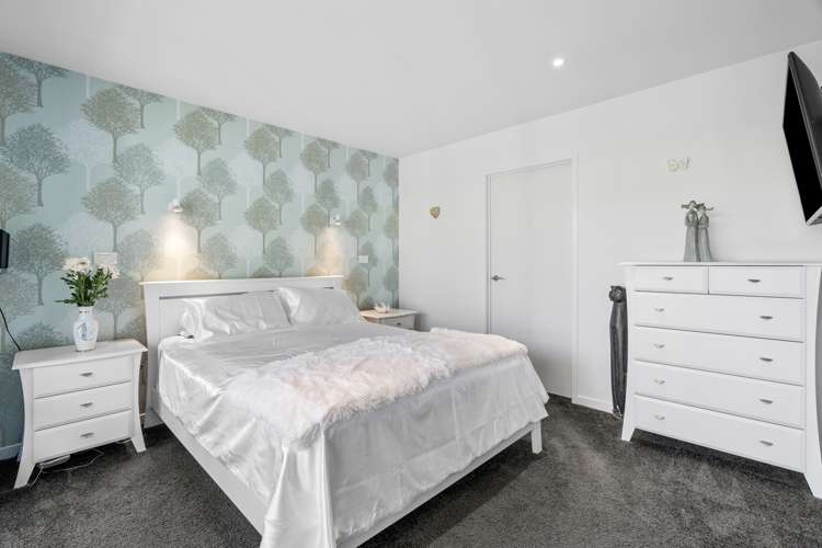 22 Saint Pauls Drive Brookfield_12