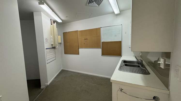 Shop 4.09/6 Main Street Stanmore Bay_5