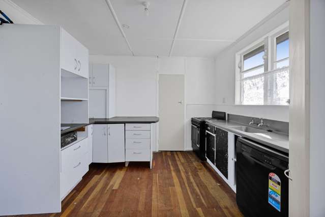 53 Kauae Street Manaia_4