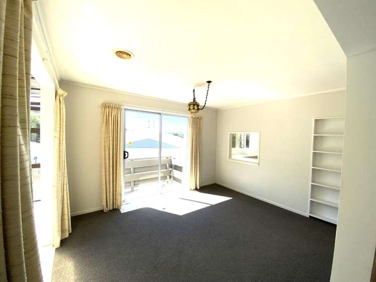 15 Fyvie Avenue Tawa_3