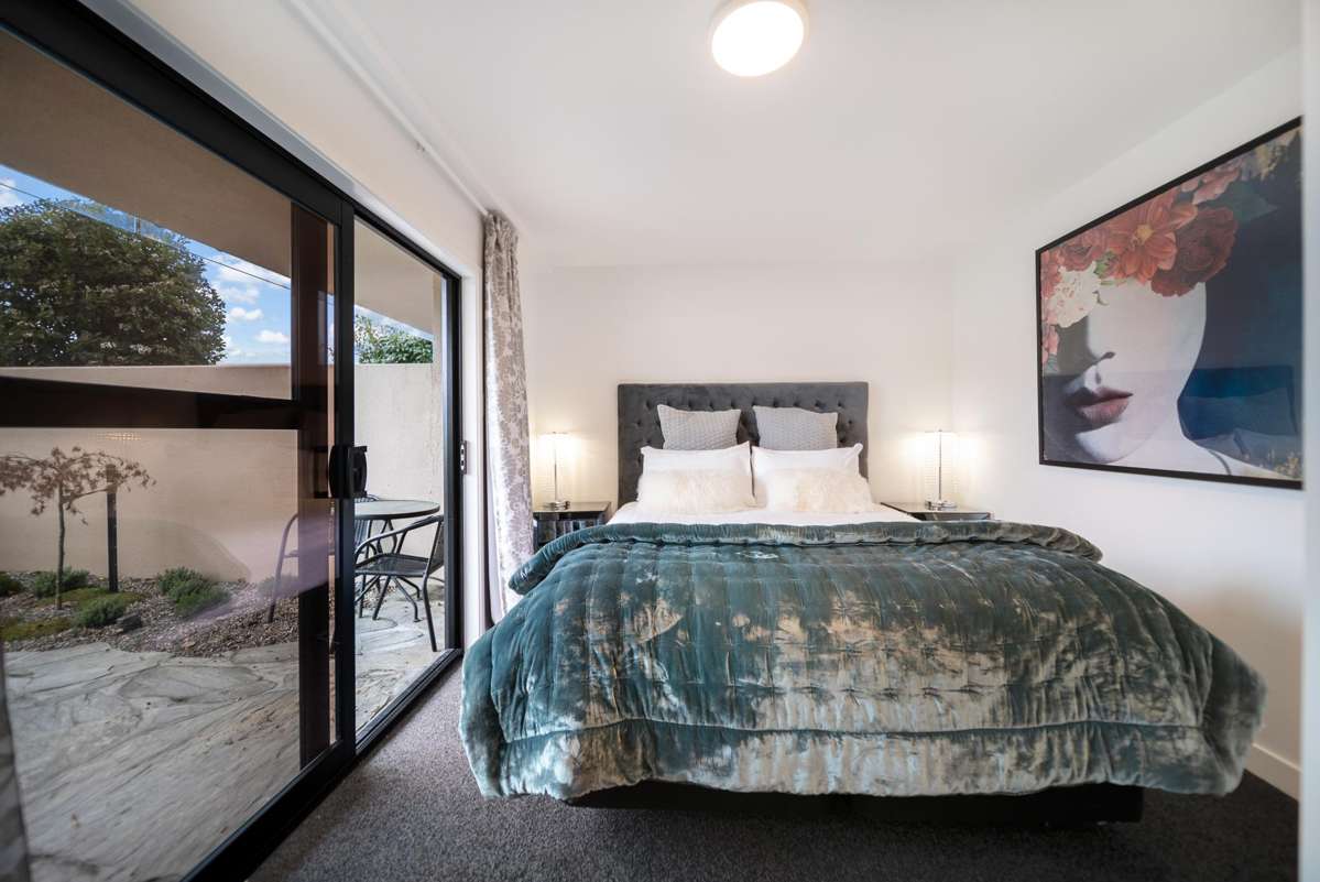 Unit 3, 20-26 Lake Esplanade_4