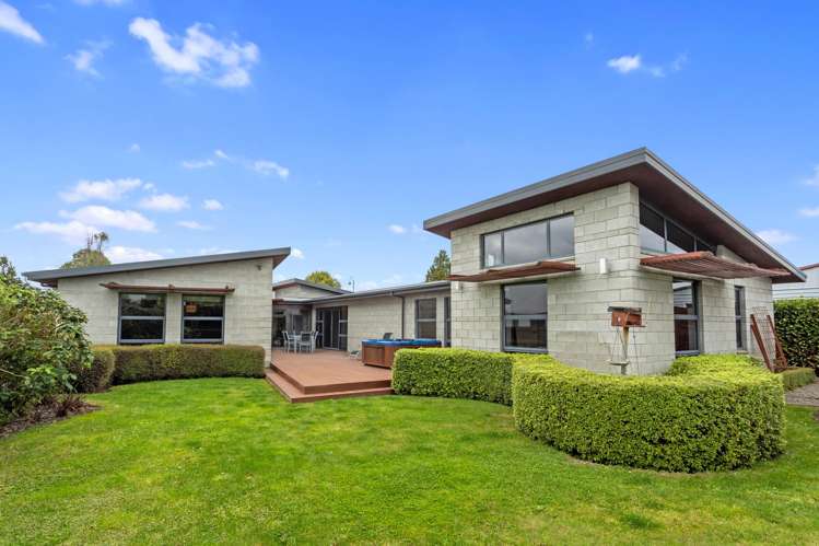 3 Riverwood Boulevard Redwood_19