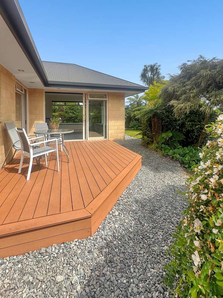 22 Petersen Road Harihari_6