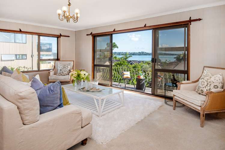 114 Bramley Drive Farm Cove_4