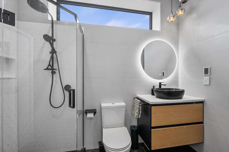 21 King Richard Place Browns Bay_10