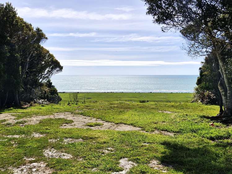 8 Chesterfield Road Awatuna_10