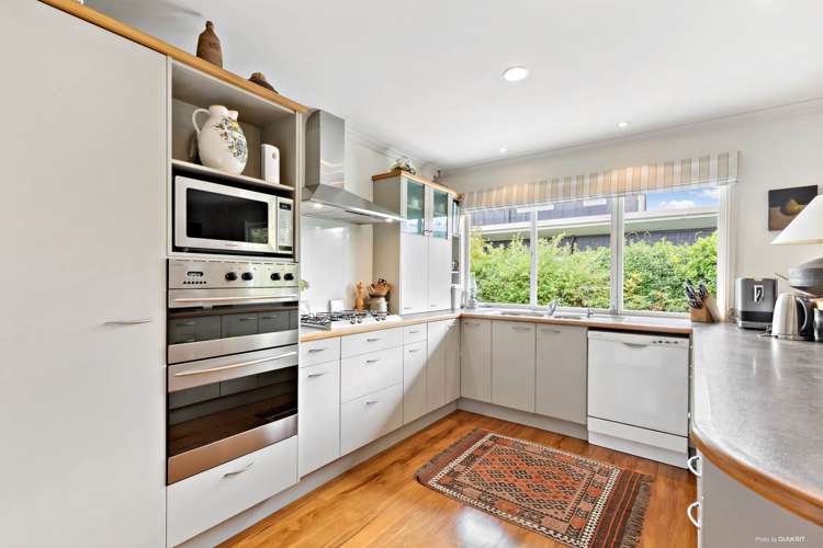 53 Seacliffe Avenue Belmont_17