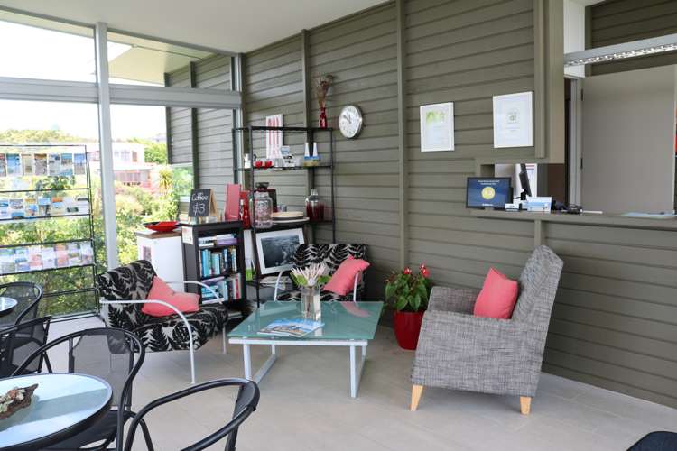 20 Dudley Crescent Cable Bay_12