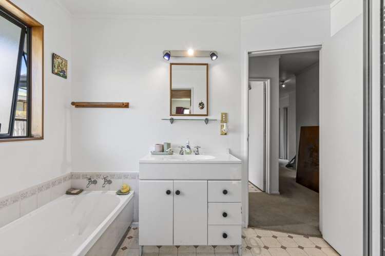 15 Albizia Place Richmond_8